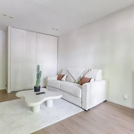 Apartament Magnifique Studio Avec Terrasse Bercy *